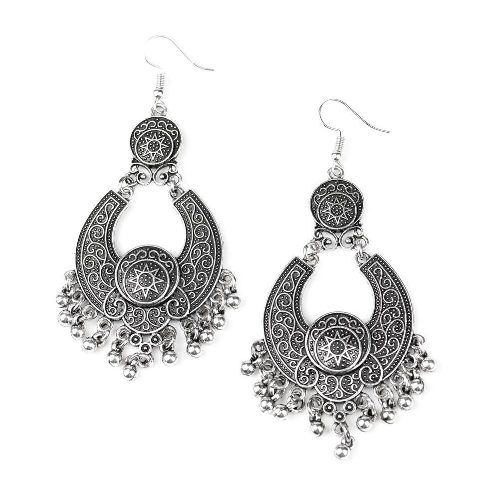 💥3/$15💥 Sunny Chimes - Silver Earrings